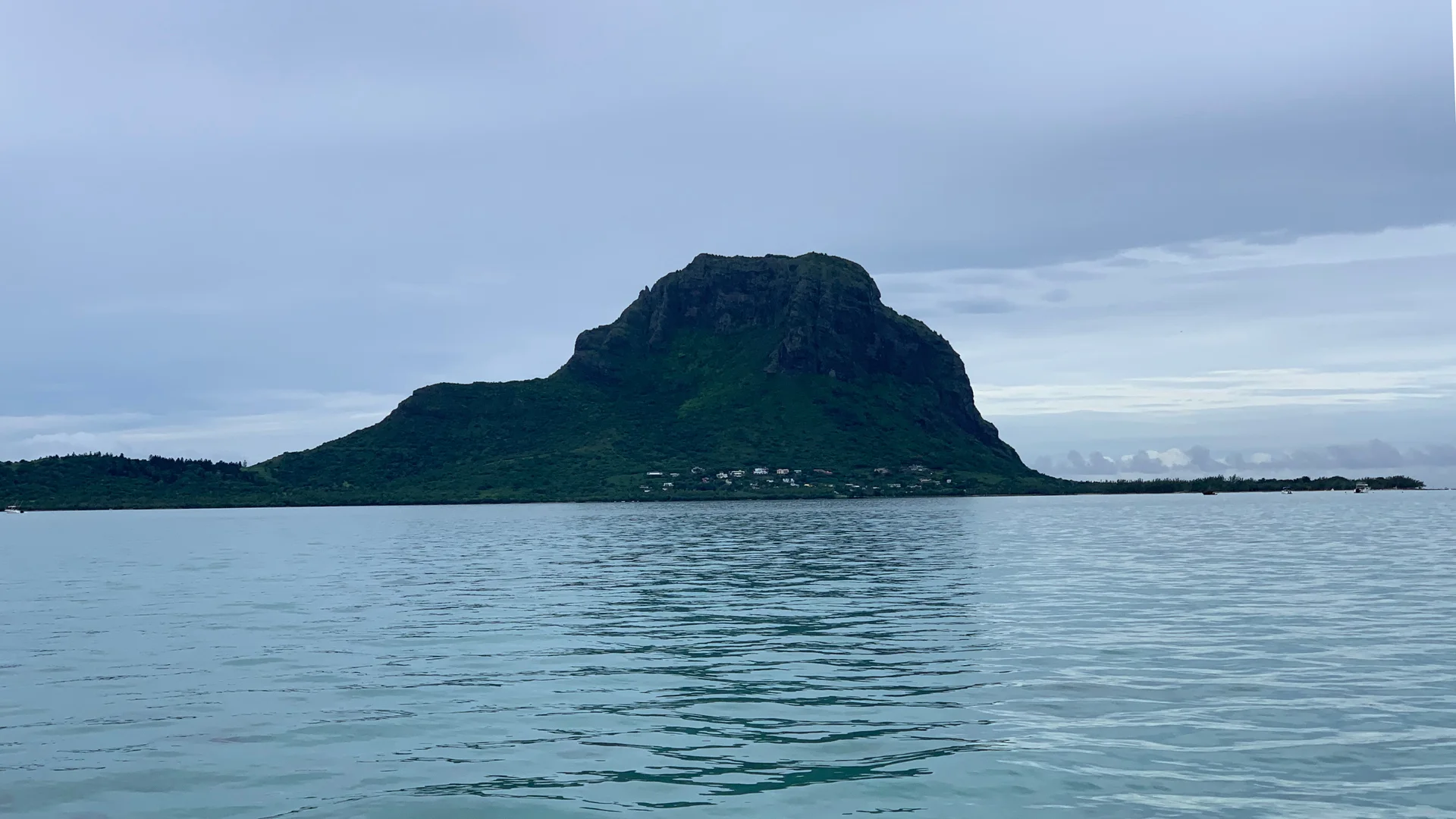 Meilleure eSIM Île Maurice 2026 : le comparatif des 6 fournisseurs