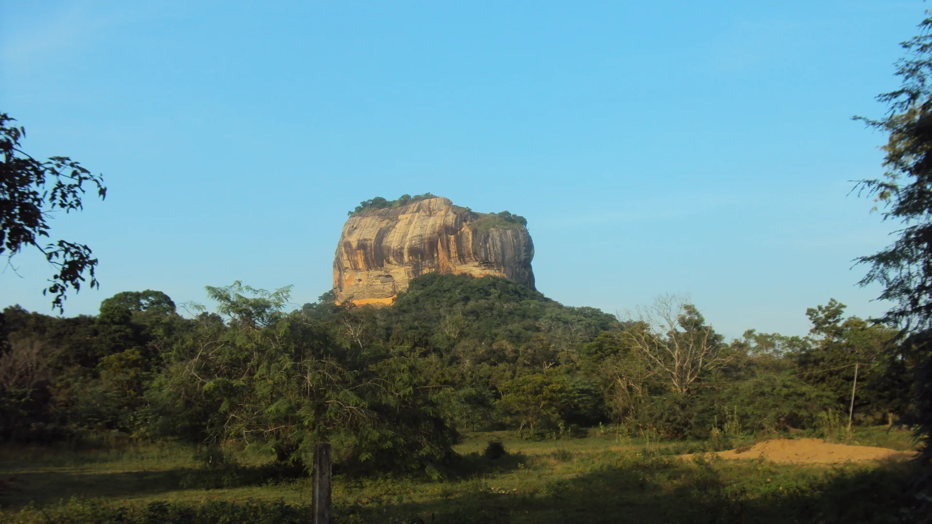 Best eSIM for Sri Lanka: which one to choose in 2026?